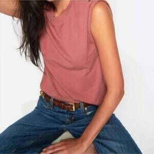 NEW NATION LTD marina muscle tee with shoulder in cardamom